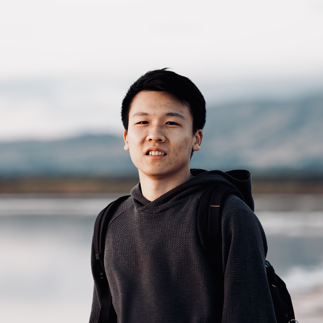 Zhaoyang Zhang